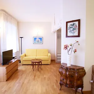 Sofia House With Private Parking Genova